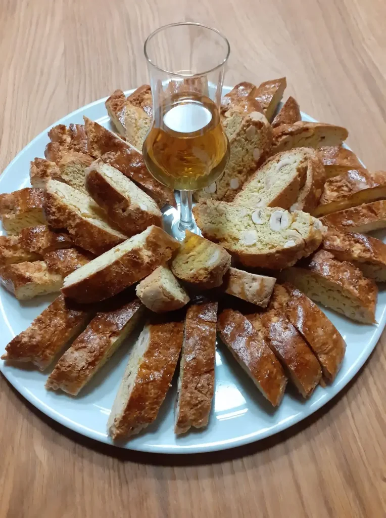 Cantuccini and Vin Santo